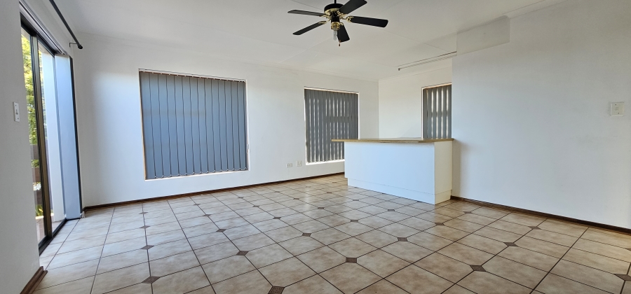 4 Bedroom Property for Sale in Middedorp Western Cape